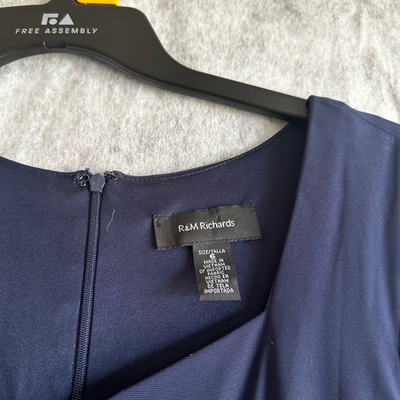 R&M RICHARDS WOMANS HIGH AND LOW SKIRT NAVY BLUE FLORAL SZ 6 - Picture 6 of 9